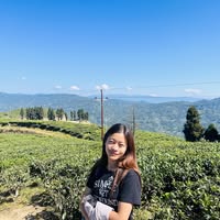 उ खै त तिम्रै लागि बाँचेको?